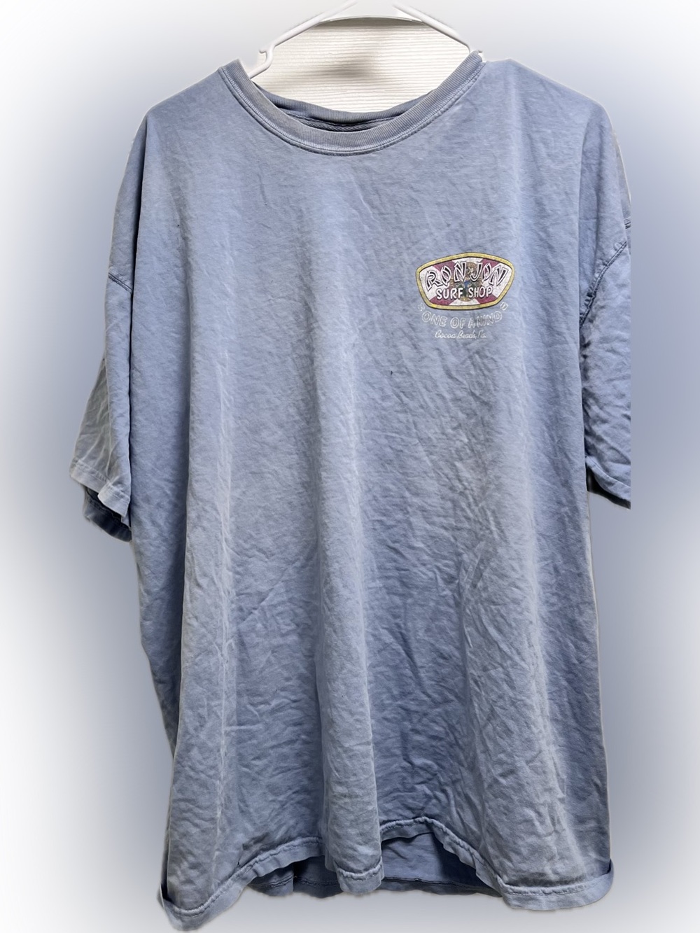 Men’s Light Blue Crewneck T-Shirt Ron Jon Surf Shop Cocoa Beach Florida vintage